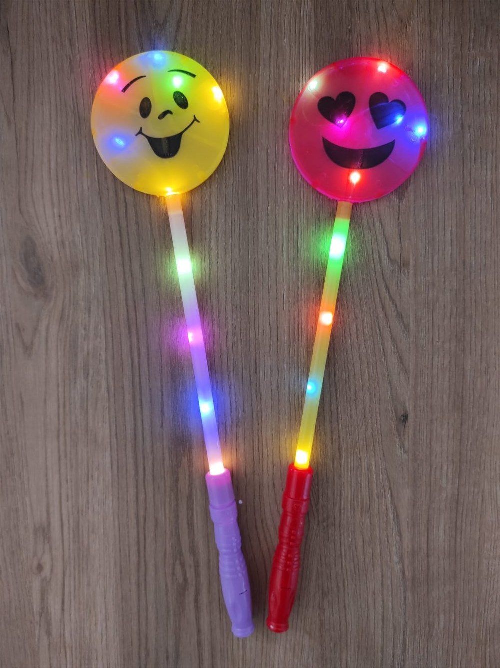 EMOJİ LEDLİ ÇUBUK PİLLİ 