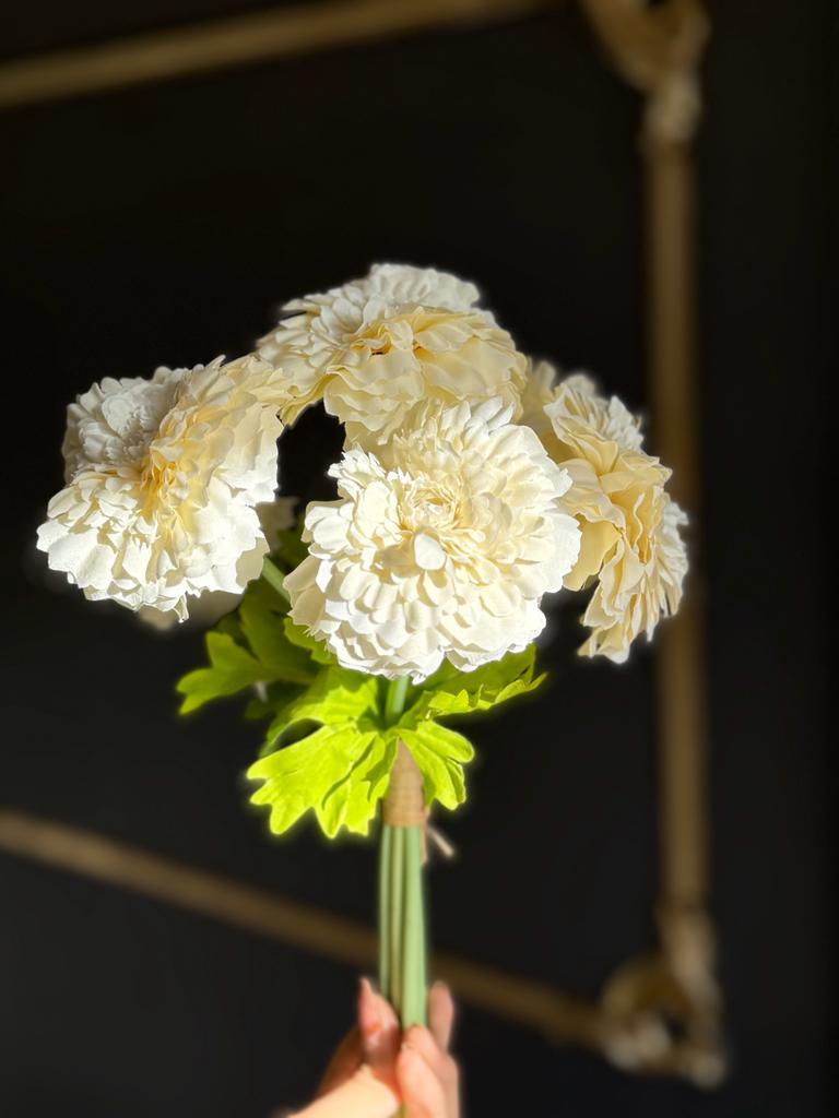 Kartopu Gerbera Çiçeği 30 cm 6 Lı Demet Çiçek