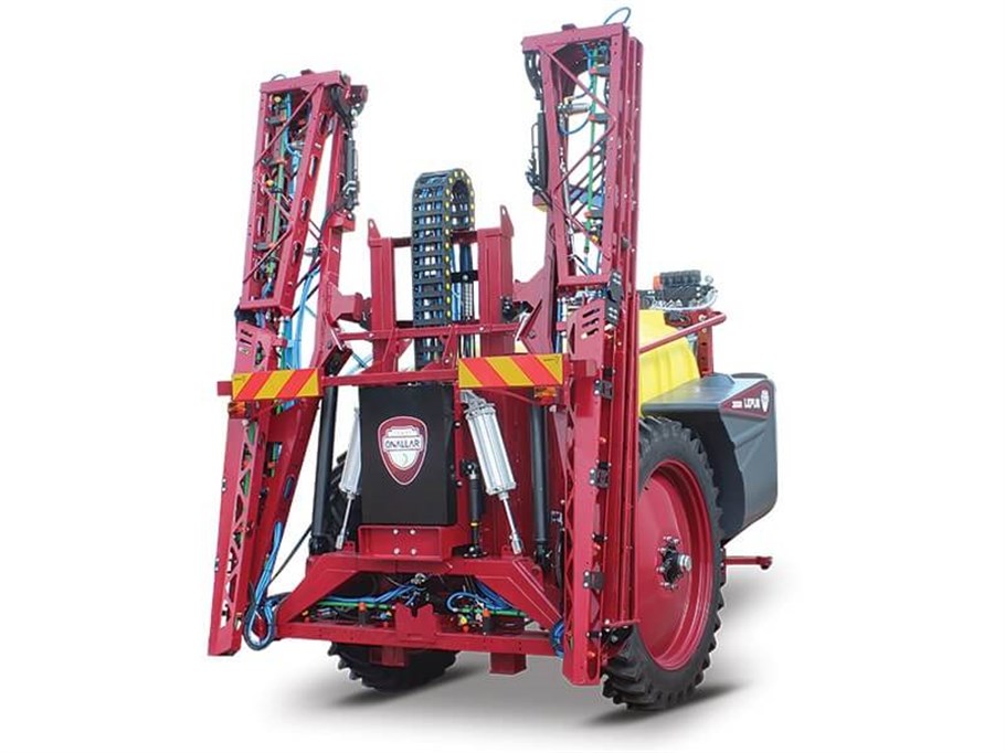 önallar Çekilir Tip Tarla İlaçlama Makinesi 2000 litre