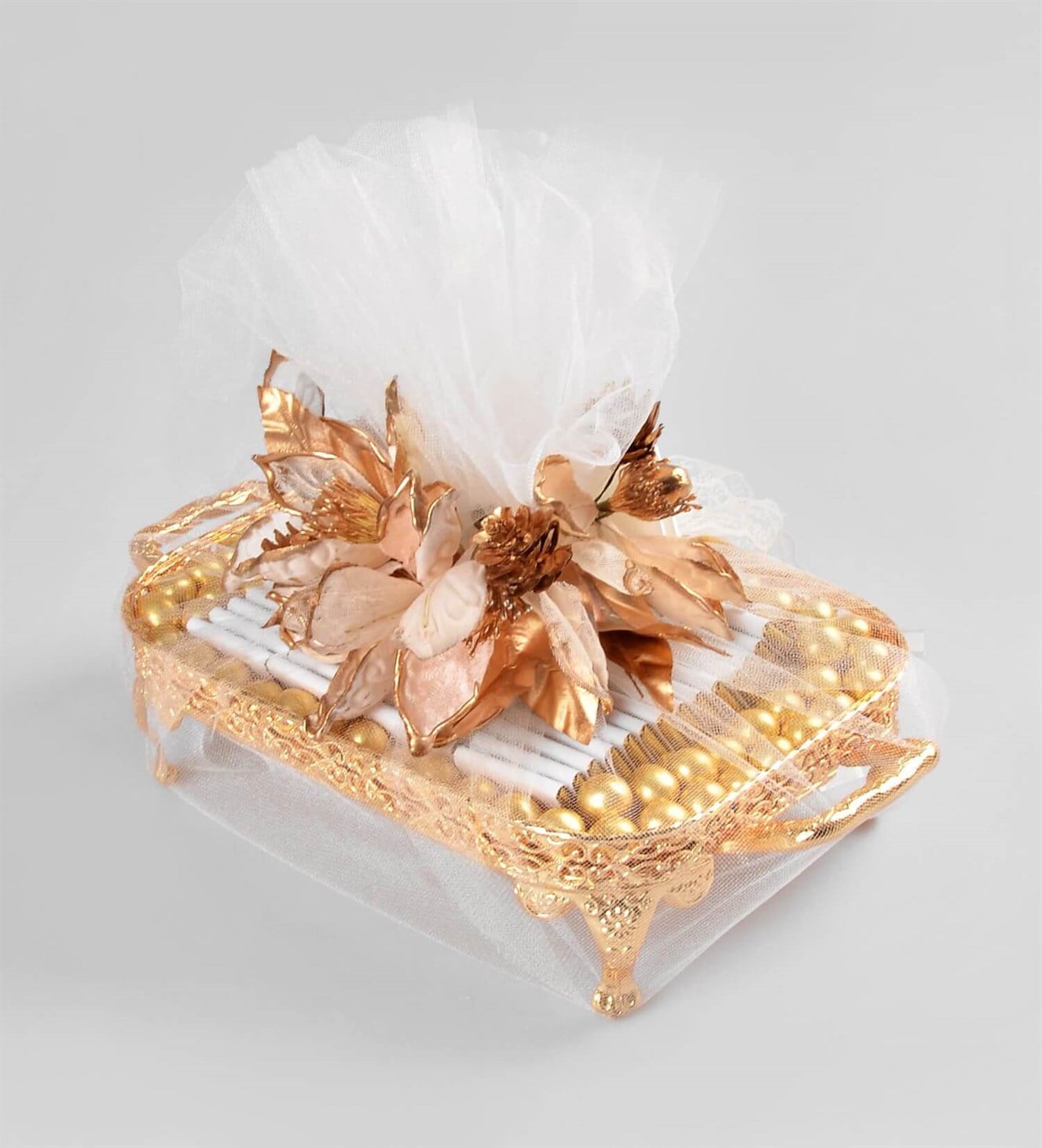 Altın Rengi Yeşil Yapraklı İsimli Söz & Nişan Çikolata Tepsisi