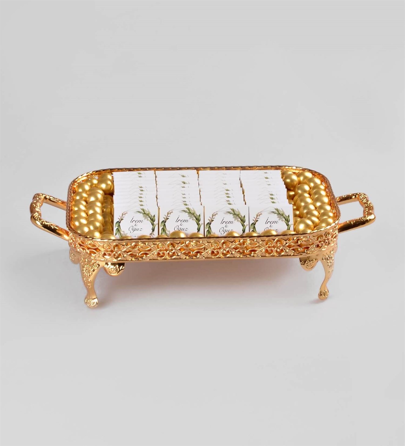 Altın Rengi Yeşil Yapraklı İsimli Söz & Nişan Çikolata Tepsisi