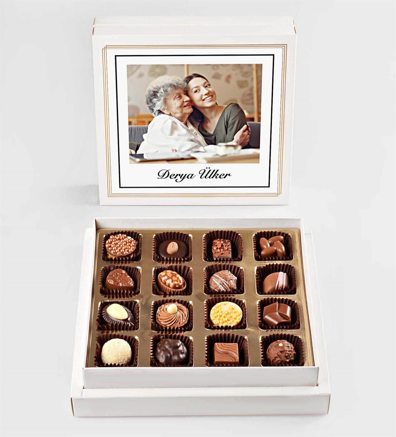 Anneler Gününe Özel İsimli ve Fotoğraflı Spesiyal Çikolata 16'lı