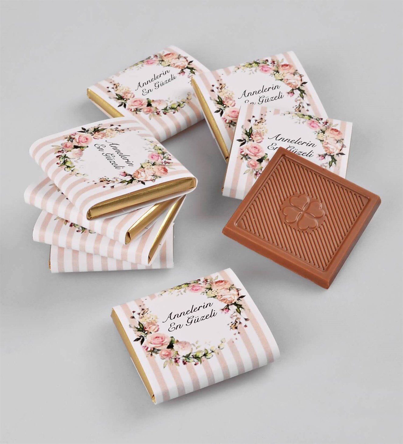 Annelerin En Güzeli Madlen Çikolatası