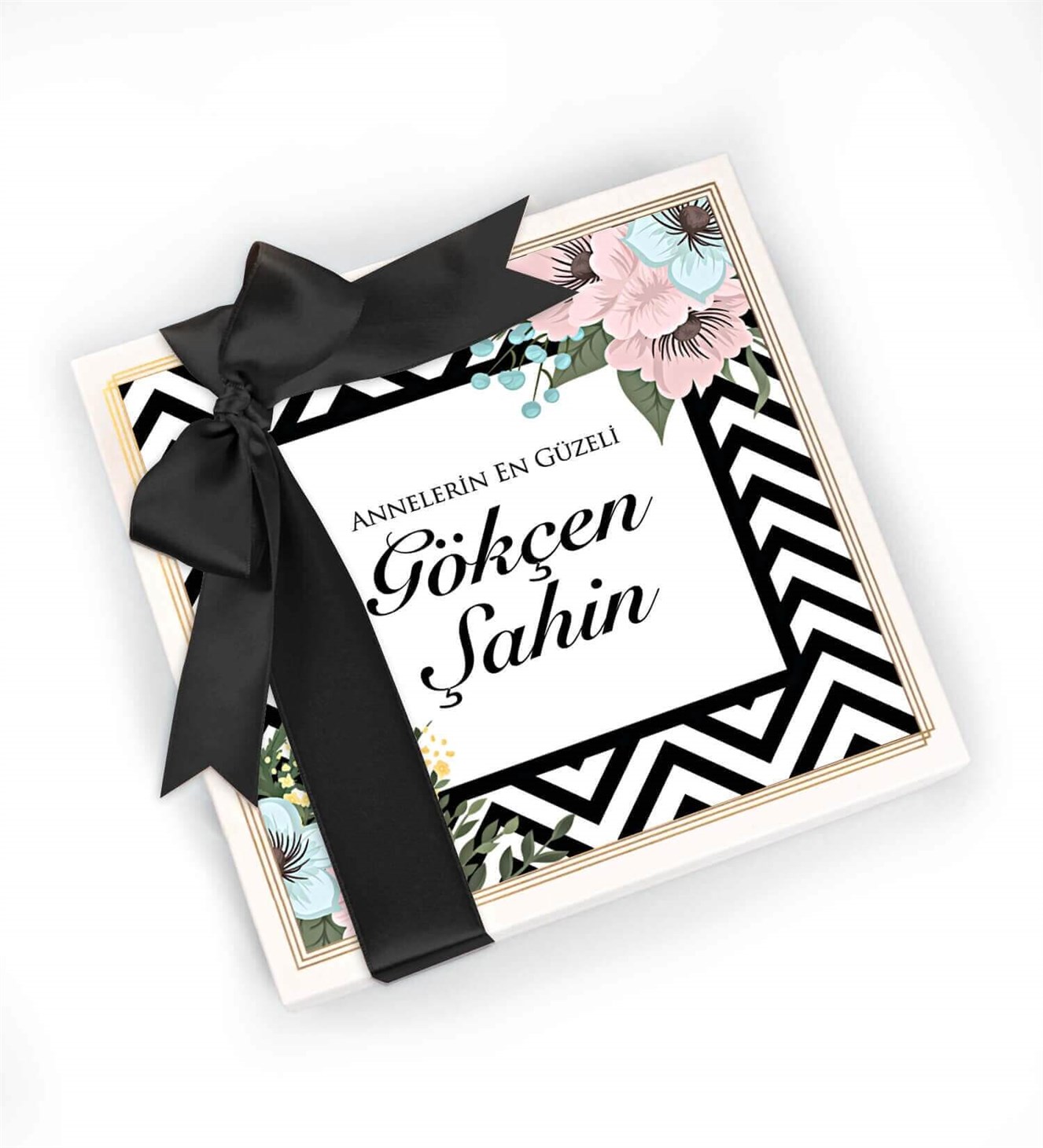 Anneye Özel İsimli Çiçek Tasarımlı Spesiyal Çikolata 9'lu