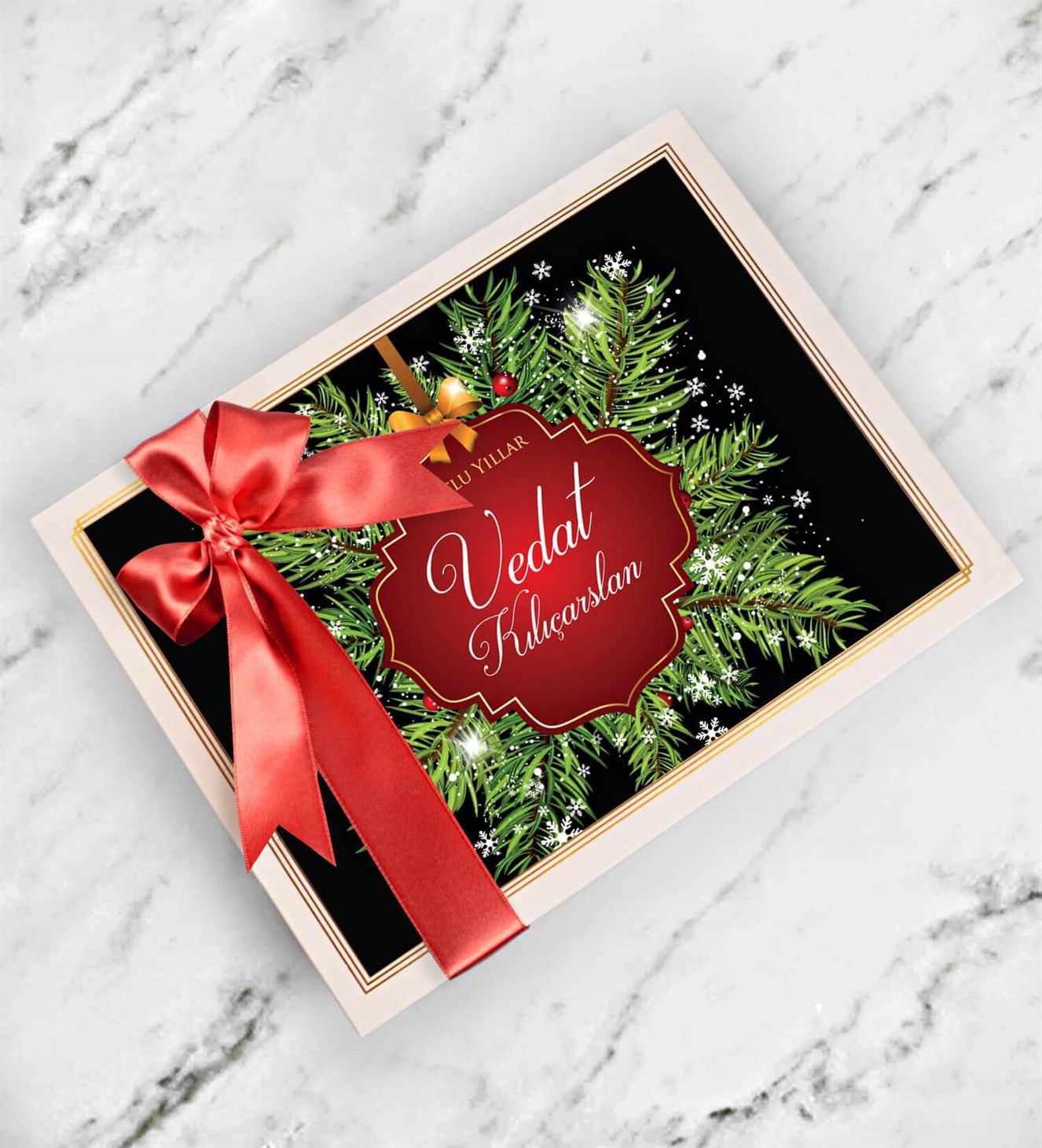 Çamlar ve Kar Tanesi Spesiyal Yılbaşı Çikolatası 42'li