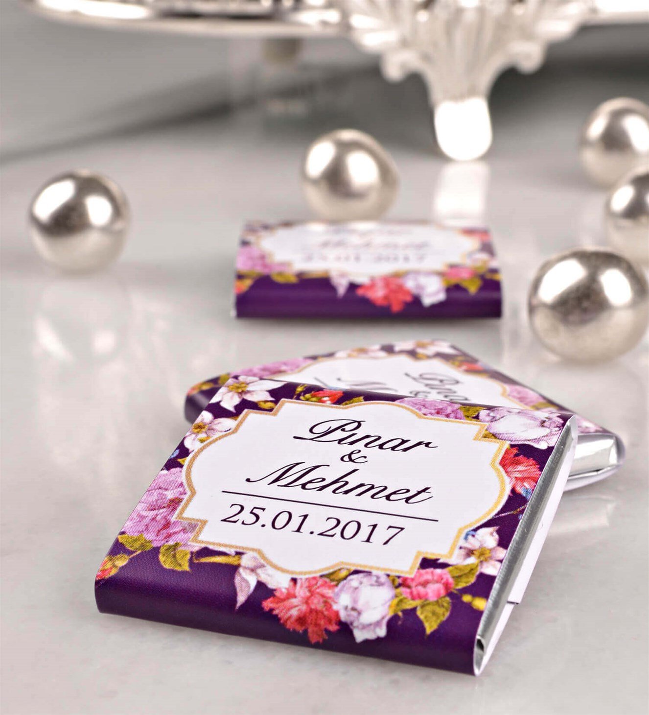 Çiçekli Mor İsimli Söz & Nişan Çikolatası