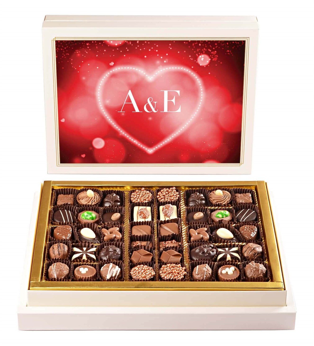 İsim Baş Harfli Özel Kalp Tasarımlı Kutuda Spesiyal Çikolata 42'li