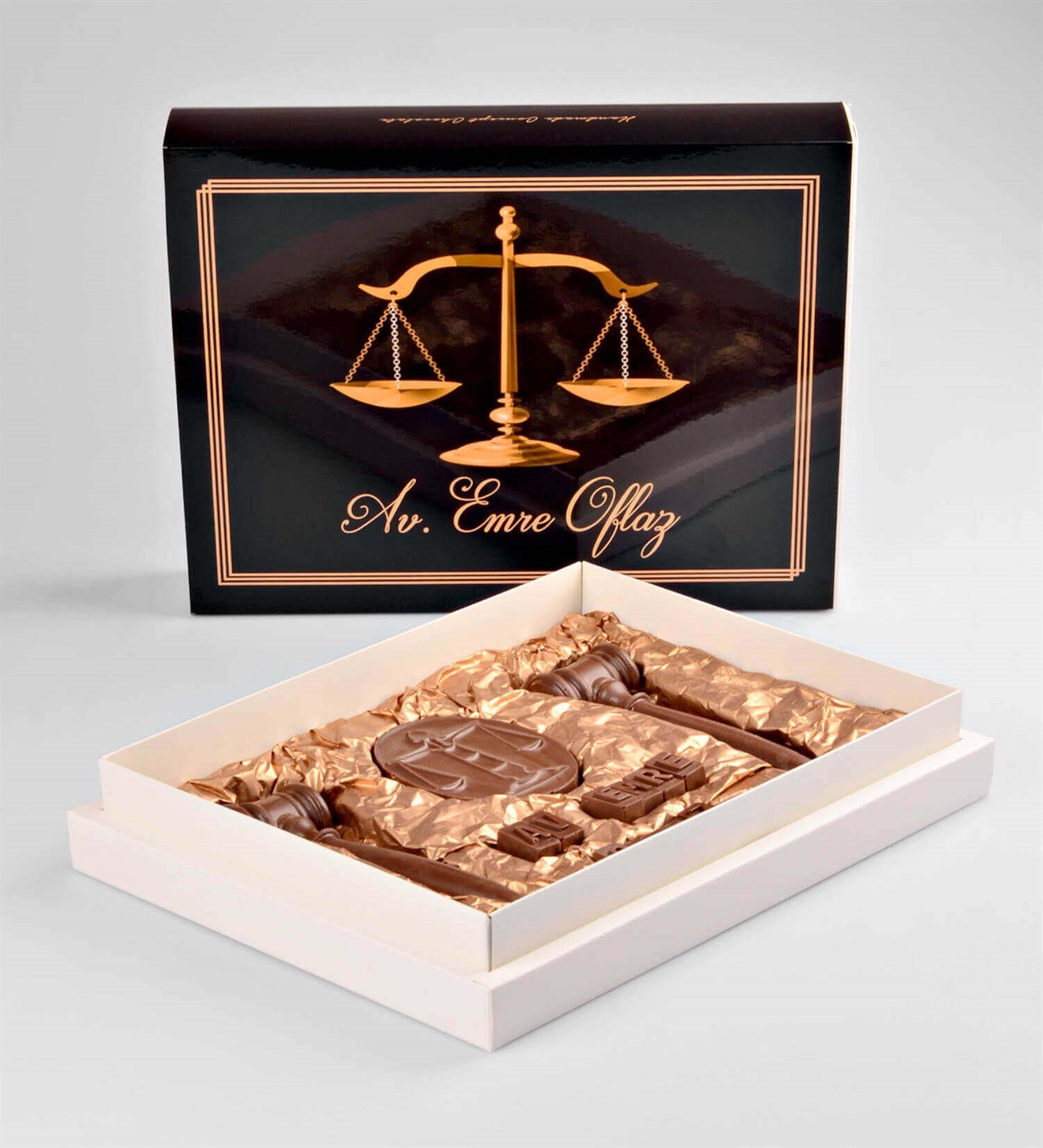 Kişiye Özel Avukatlar Günü Hediye Çikolata