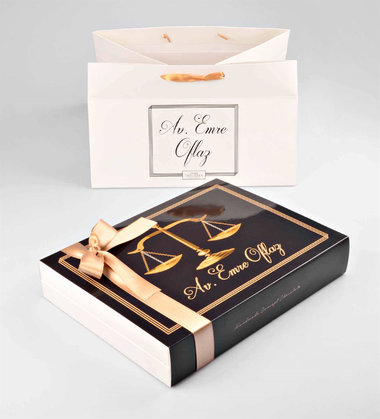 Kişiye Özel Avukatlar Günü Hediye Çikolata