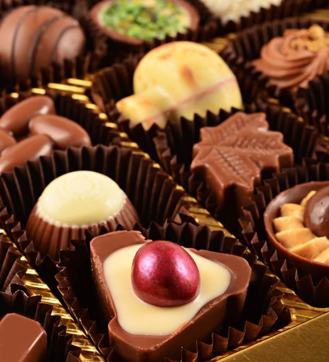 Kişiye Özel Baş Harfli, Aşk Dolu Sevgili Tasarım Kutulu Spesiyal Çikolata 42'li