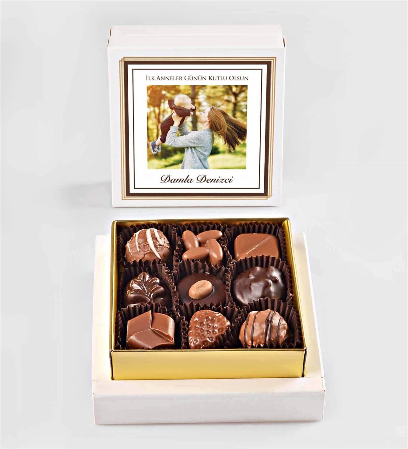Kişiye Özel İsimli, Fotoğraflı İlk Anneler Günü Spesiyal Çikolata 9'lu