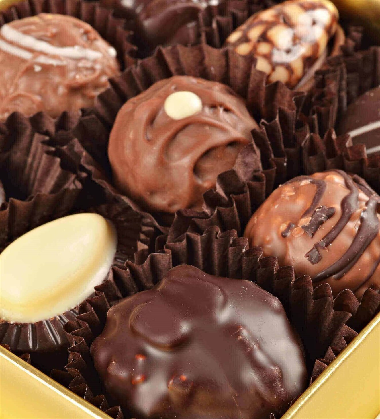 Kişiye Özel İsimli Kırmızı Kalp Tasarımlı Spesiyal Çikolata 9'lu