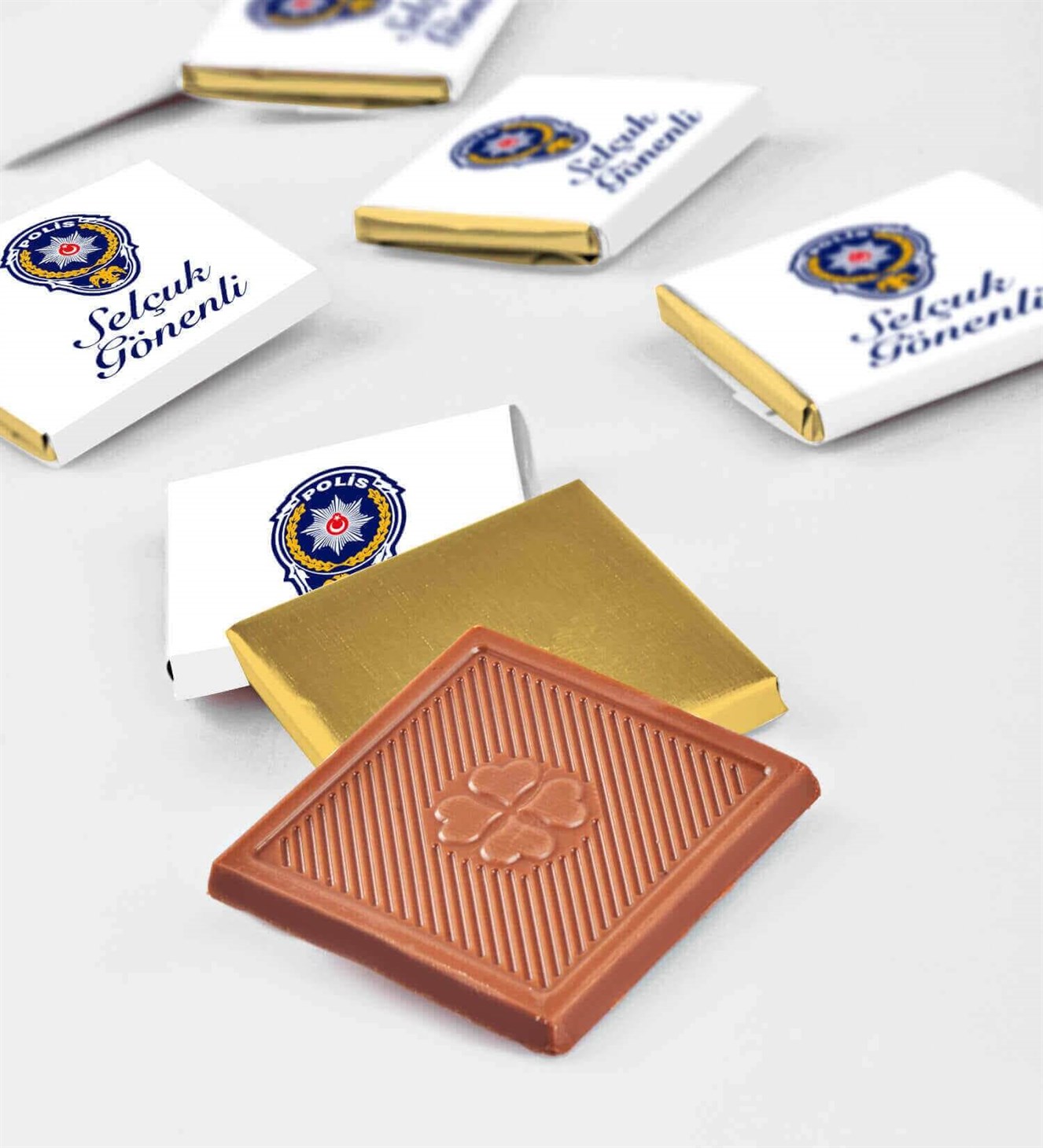 Kişiye Özel İsimli ve Polis Logolu 48'li Madlen Çikolata