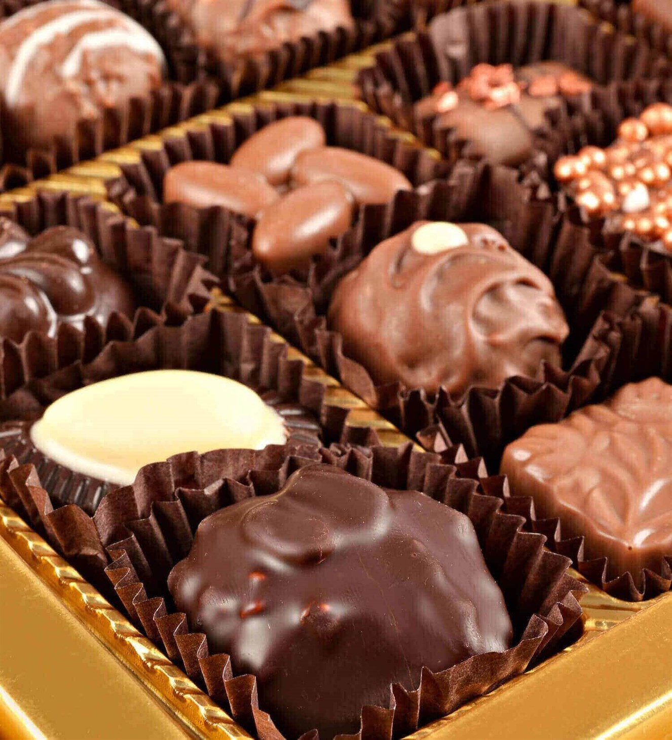 Kişiye Özel Pembe Çiçek Tasarım Kutulu Spesiyal Çikolata 42'li