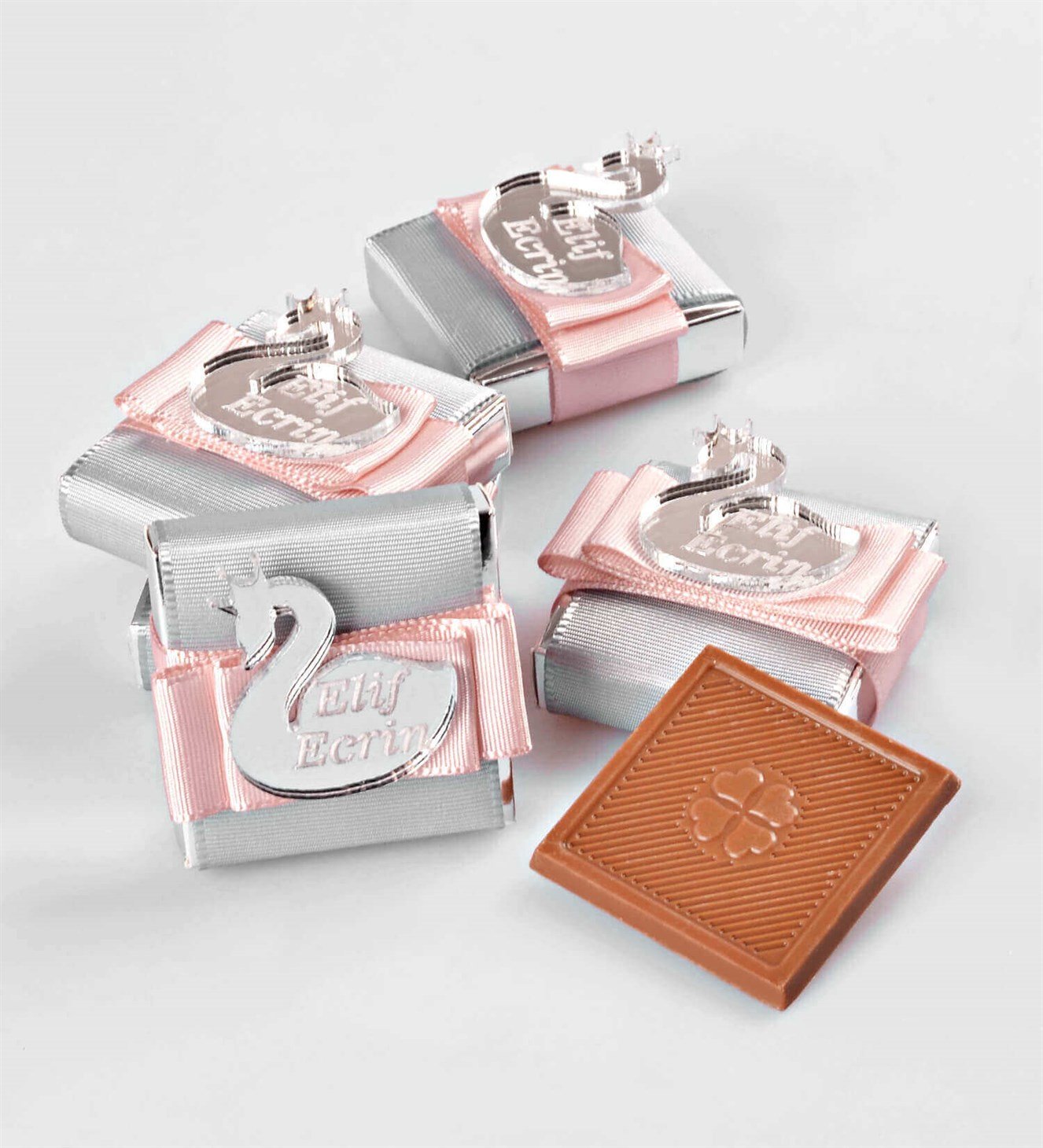 Kuğu İsim Pleksili Bebek Çikolatası