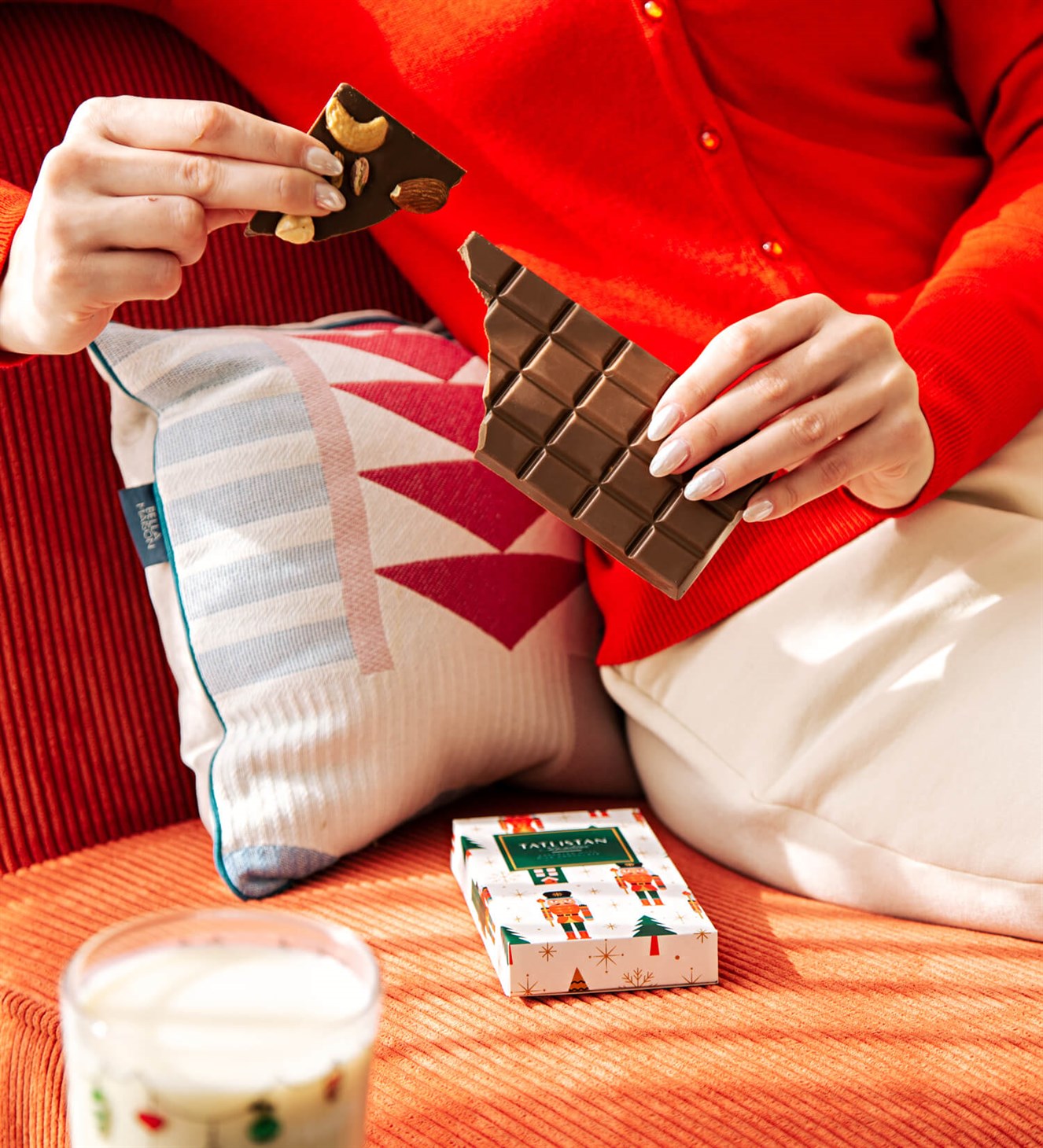 Kurşun Asker | Karışık Kuruyemişli Sütlü Tablet Yılbaşı Çikolatası