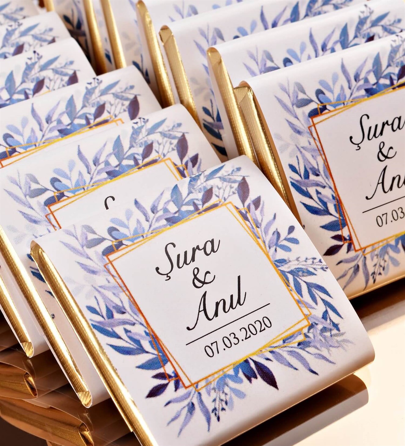 Mavi Dallar İsimli ve Tarihli 50 Adet Söz & Nişan Çikolatası