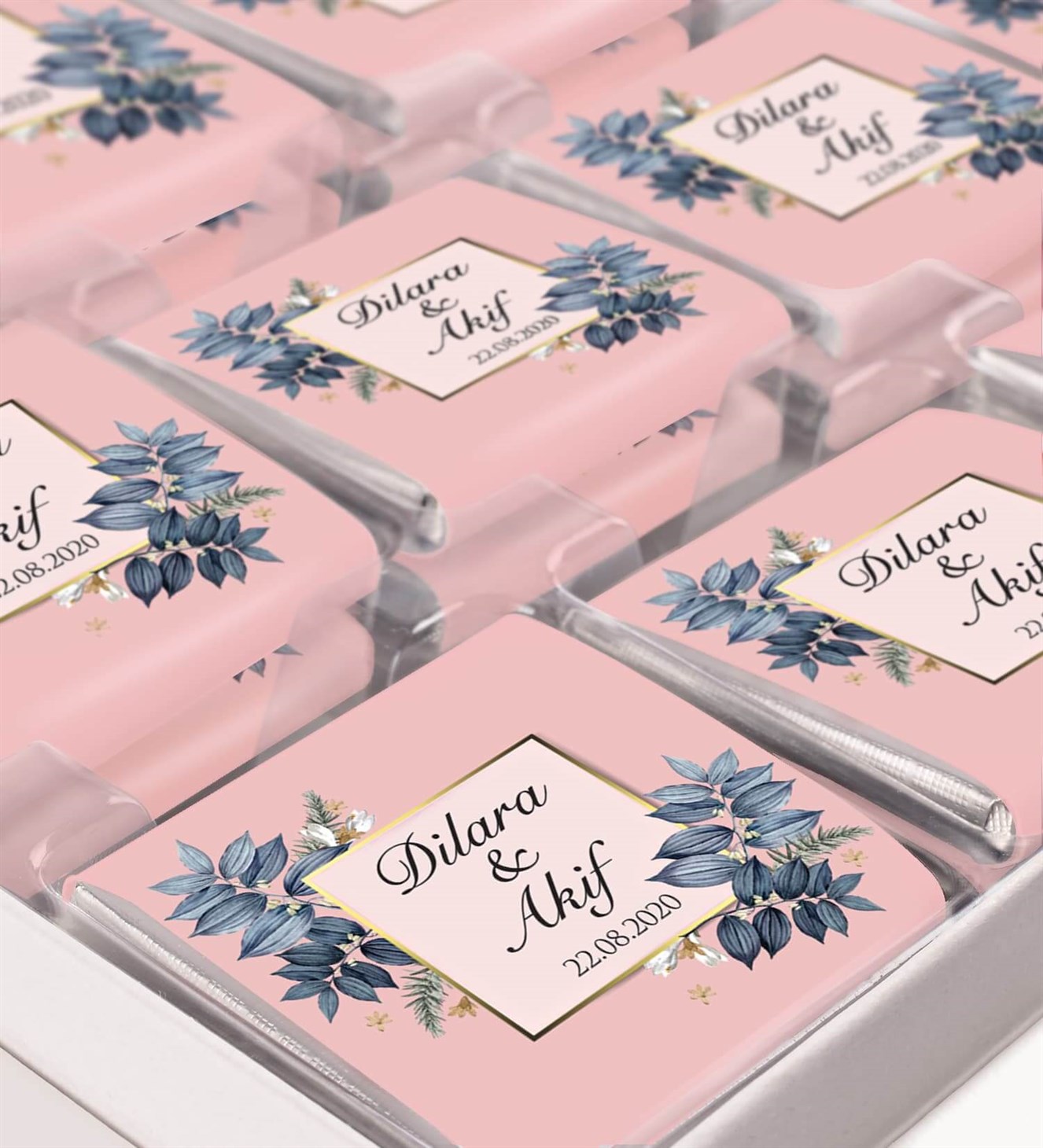 Mavi Tomurcuklar İsimli ve Tarihli Kutulu Söz & Nişan Çikolatası