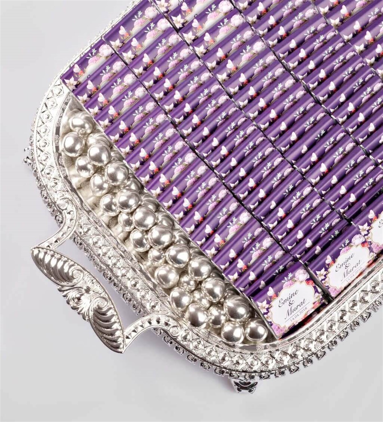 Mor Ortancalı İsimli Söz & Nişan Çikolata Tepsisi