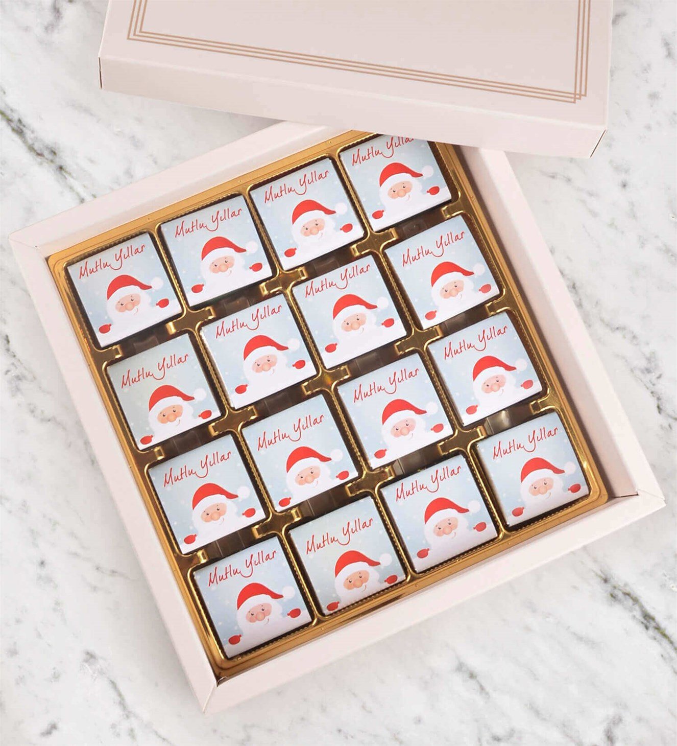 Mutlu Yıllar 32' li Madlen Çikolata