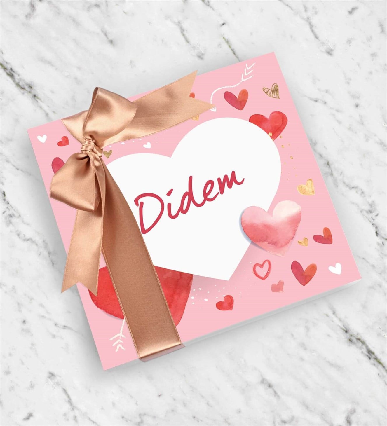 Pembe Kalpli ve İsimli Spesiyal Çikolata