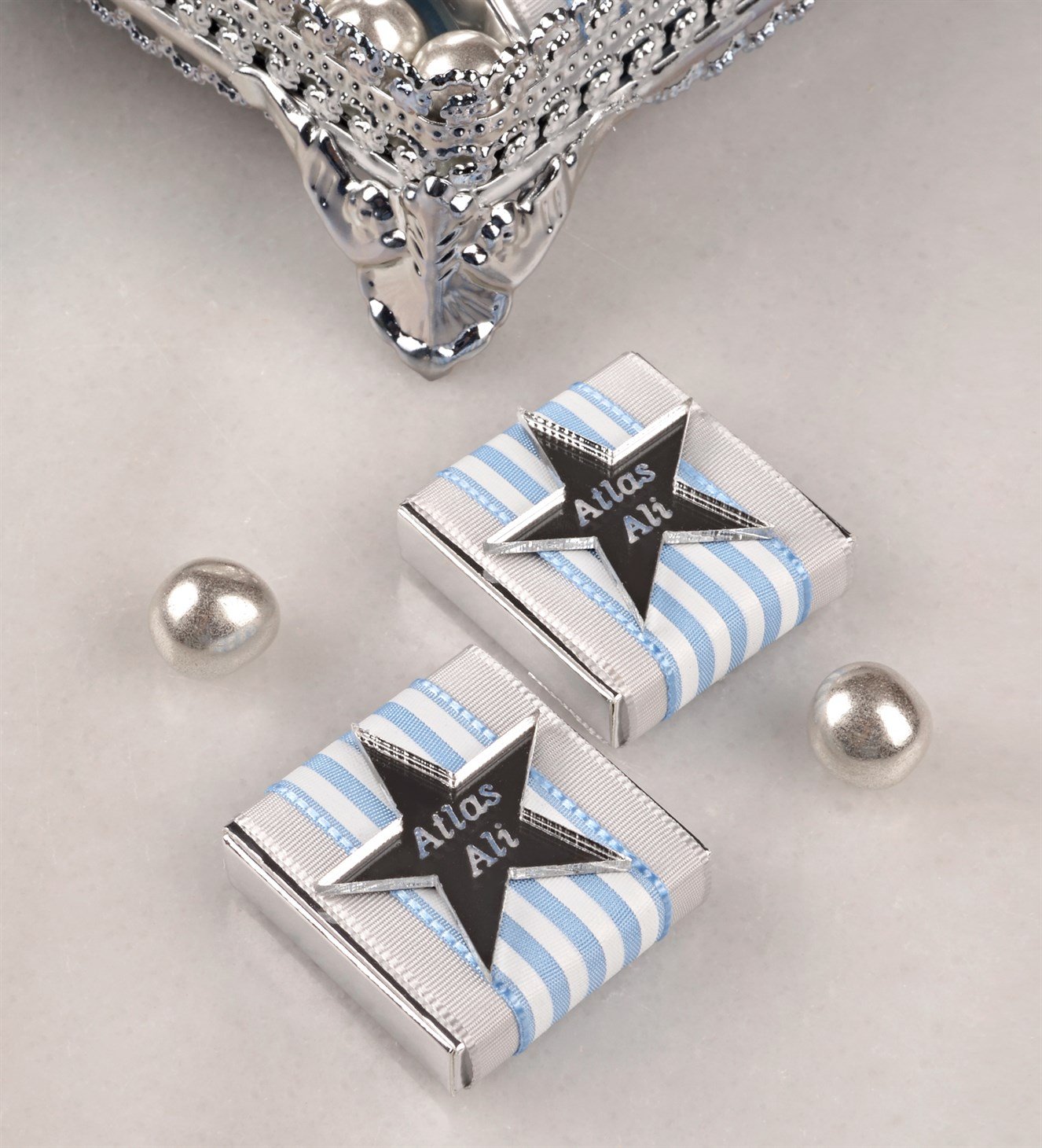 Pleksi İsimli Erkek Bebek Çikolatası