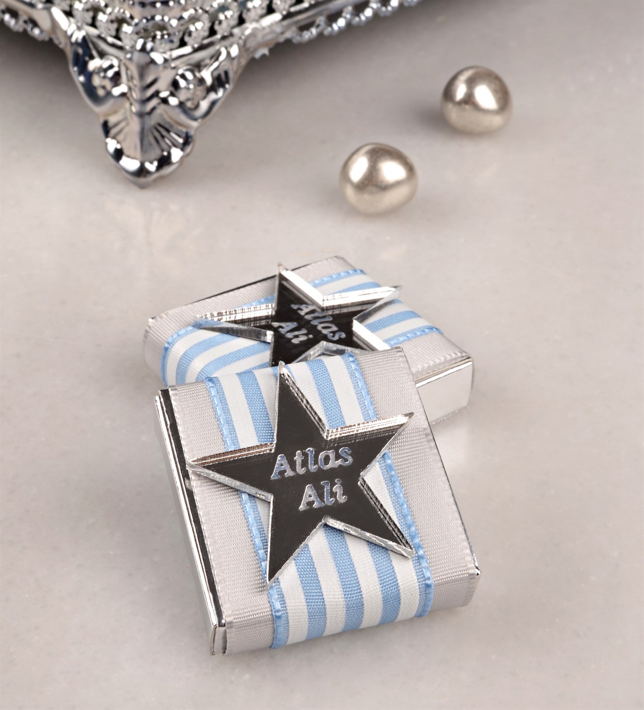 Pleksi İsimli Erkek Bebek Çikolatası