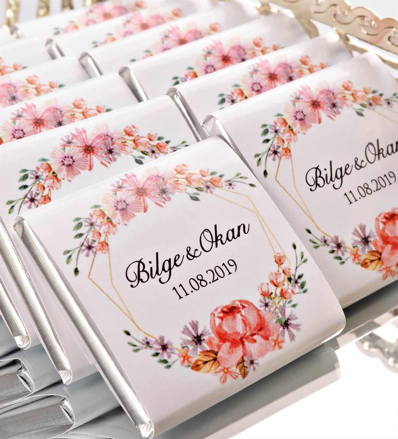 Somon Çiçekler İsimli ve Tarihli 50 Adet Söz & Nişan Çikolatası