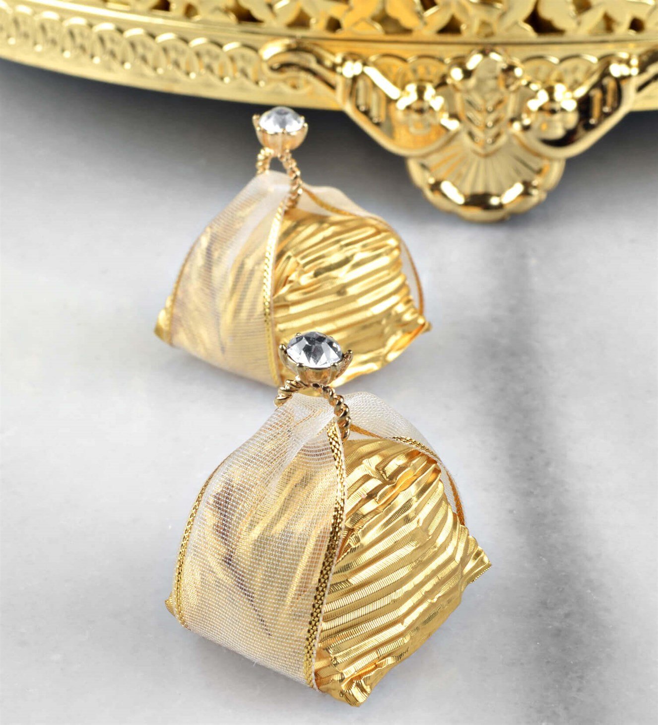 Tek Taş Yüzüklü Gold Fındıklı Söz & Nişan Çikolatası