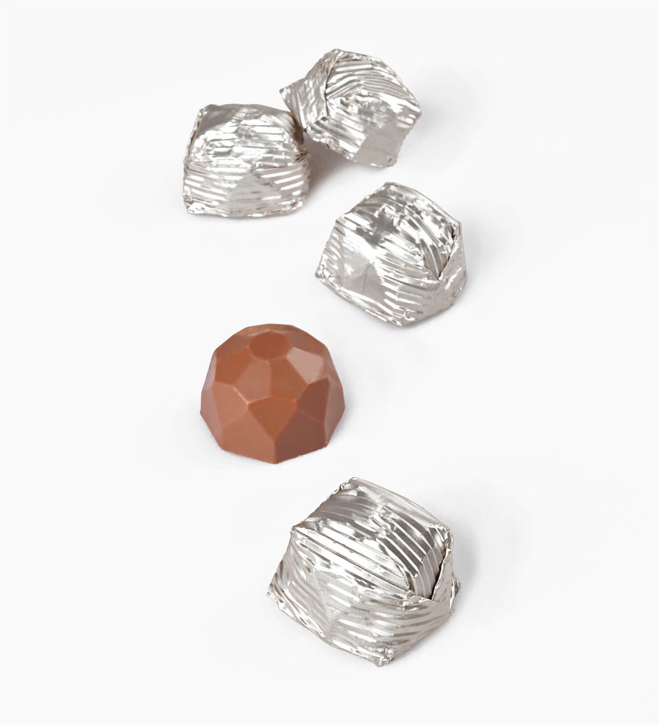 Yaldız Gümüş Sargılı 1 Kg Fındıklı Çikolata