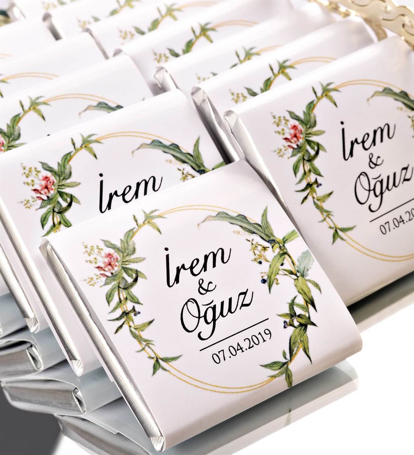 Yeşil Yapraklar Çiçekler İsimli ve Tarihli 50 Adet Söz & Nişan Çikolatası