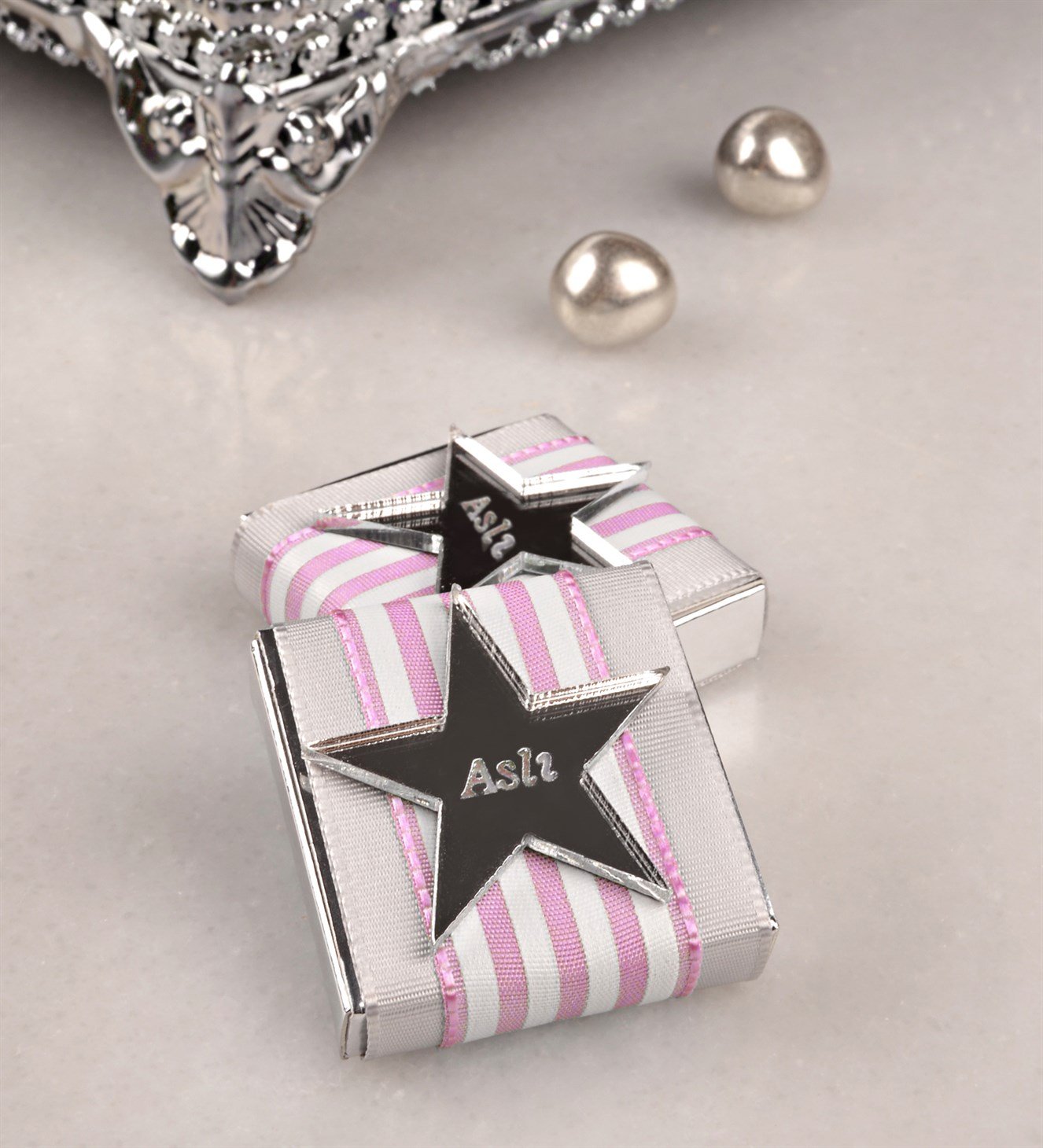 Yıldız Pleksili İsimli Bebek Çikolatası