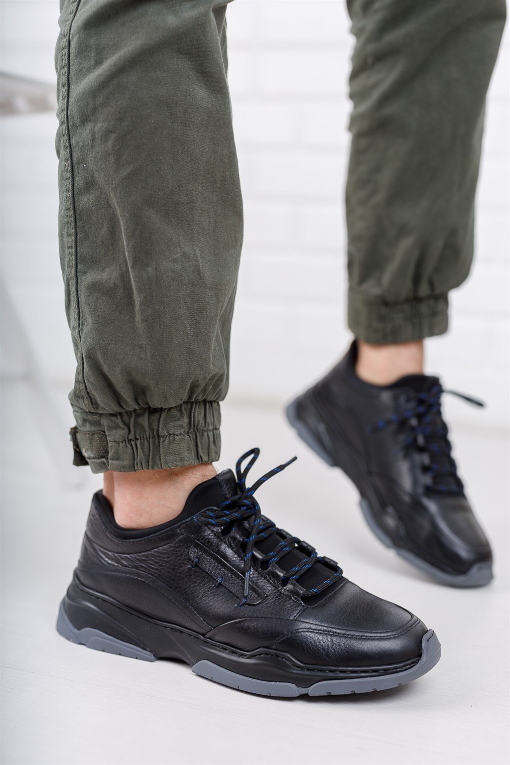 Deripabuc Hakiki Deri Siyah Erkek Deri Sneaker MRD5-0818