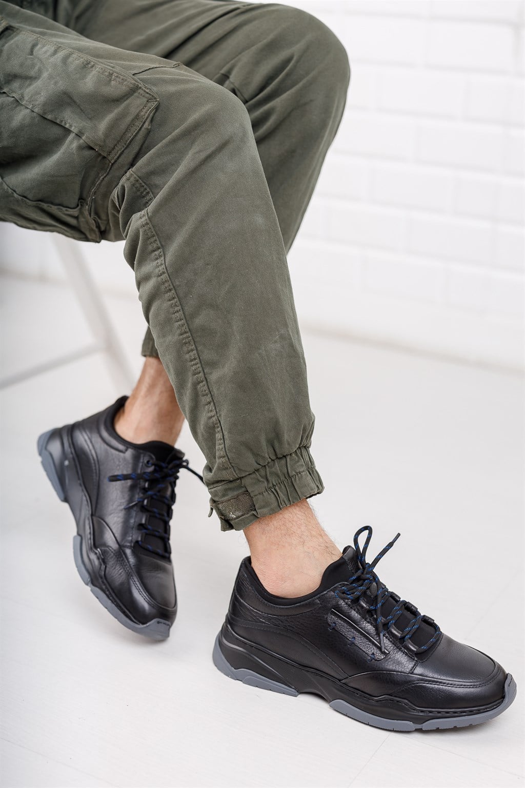 Deripabuc Hakiki Deri Siyah Erkek Deri Sneaker MRD5-0818
