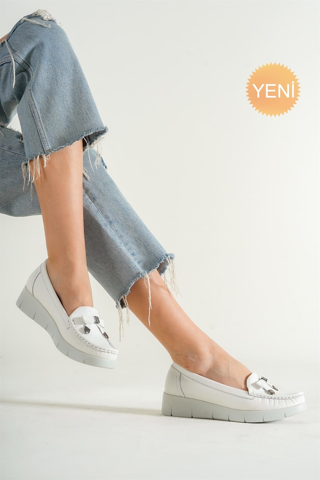 Hakiki Deri Beyaz Kadın Deri Casual Ayakkabı DP61-0102