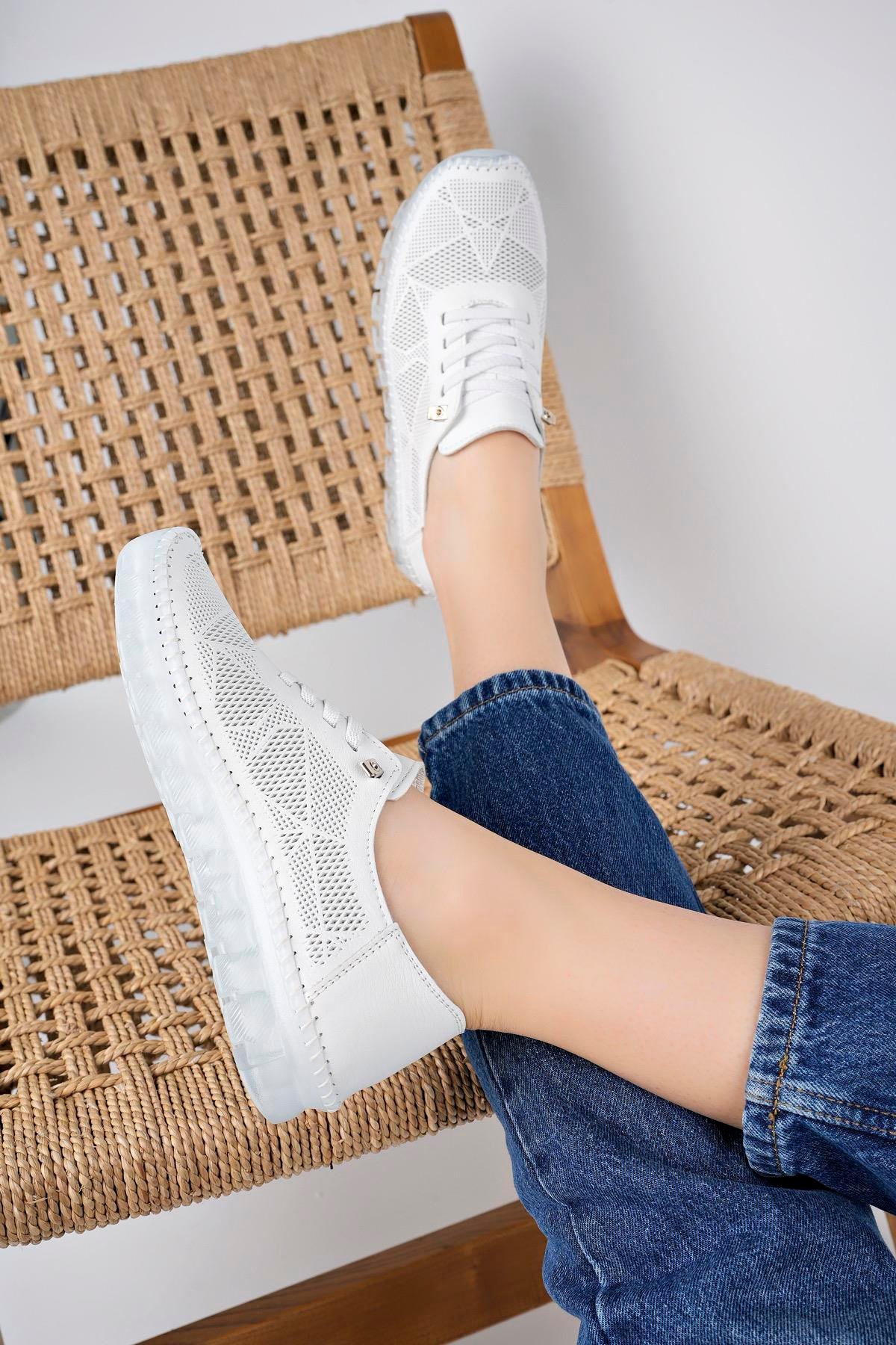 Hakiki Deri Beyaz Kadın Deri Casual DP75-0698