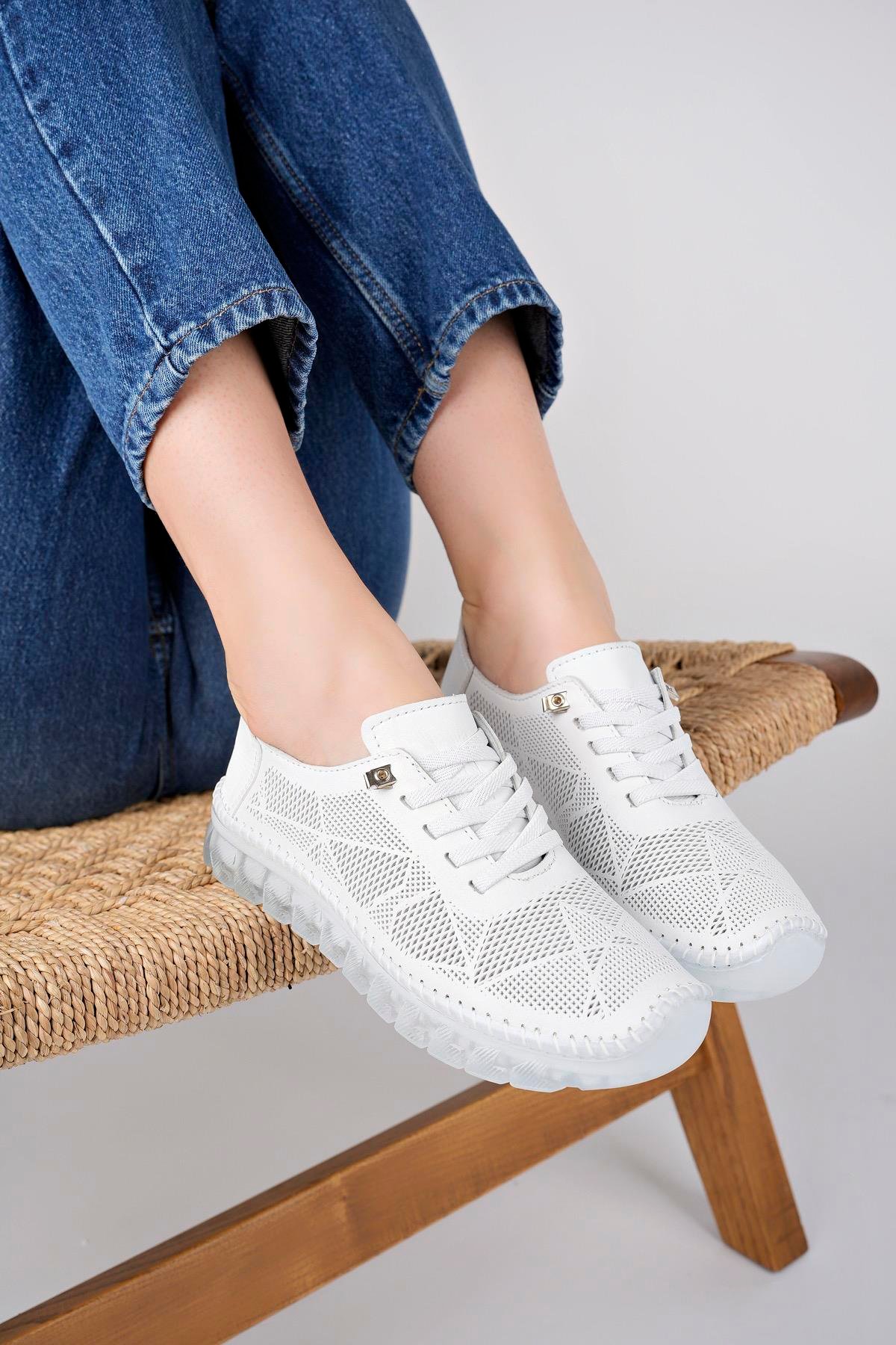Hakiki Deri Beyaz Kadın Deri Casual DP75-0698