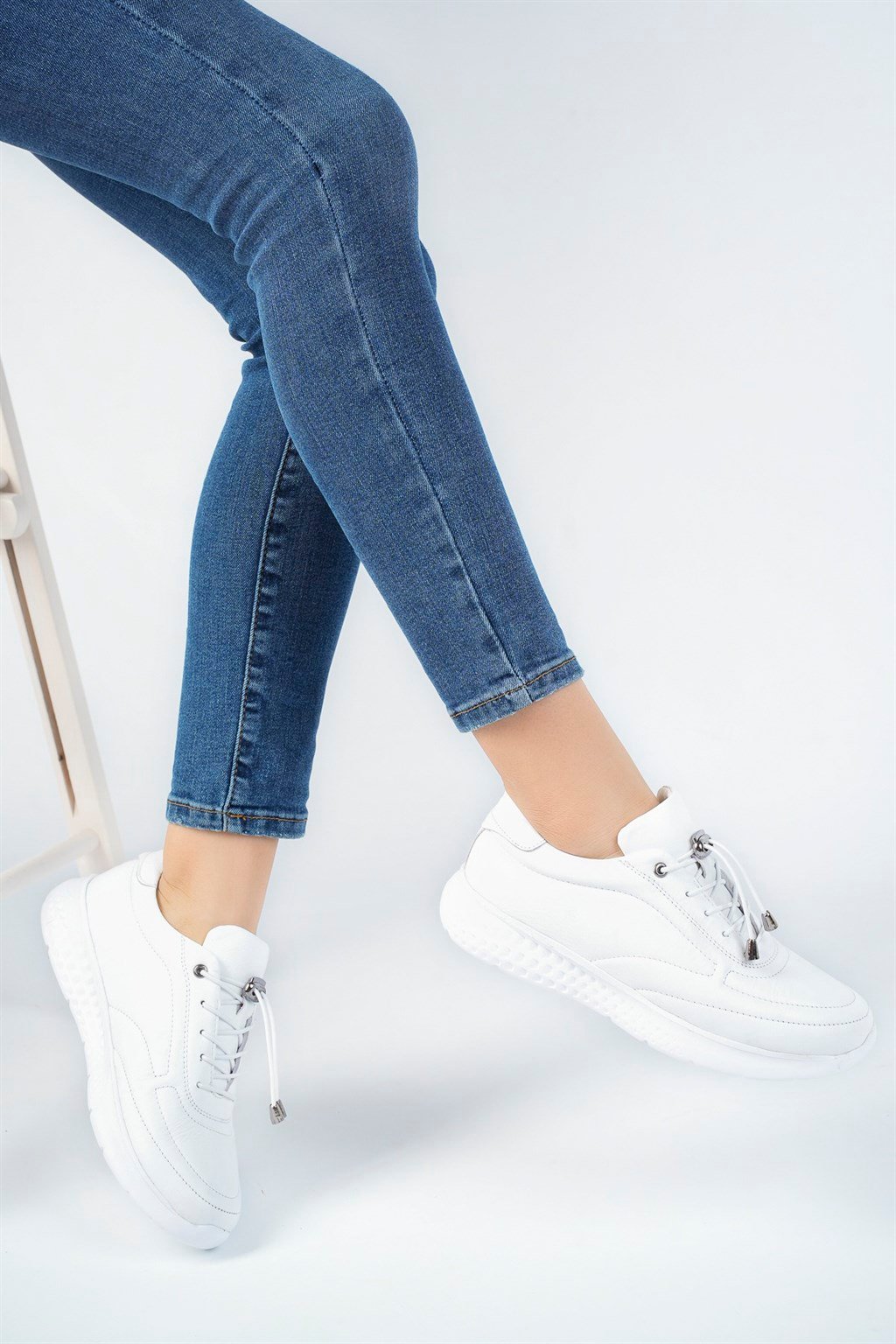 Hakiki Deri Beyaz Kadın Deri Sneaker Spor Ayakkabı DP71-0110