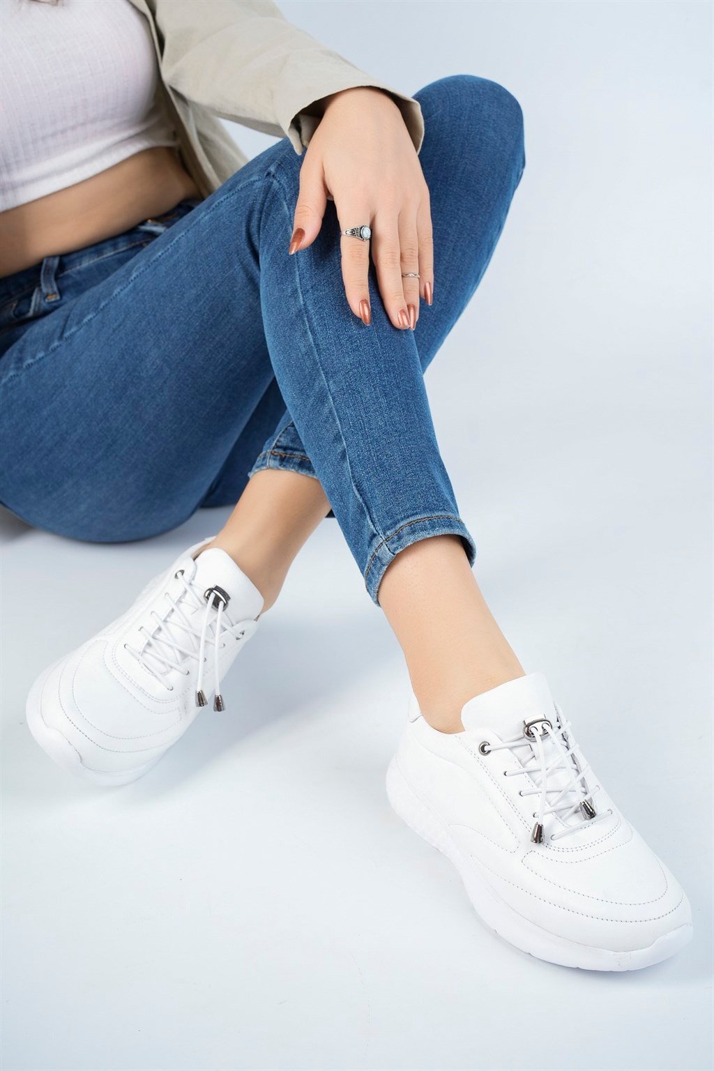 Hakiki Deri Beyaz Kadın Deri Sneaker Spor Ayakkabı DP71-0110