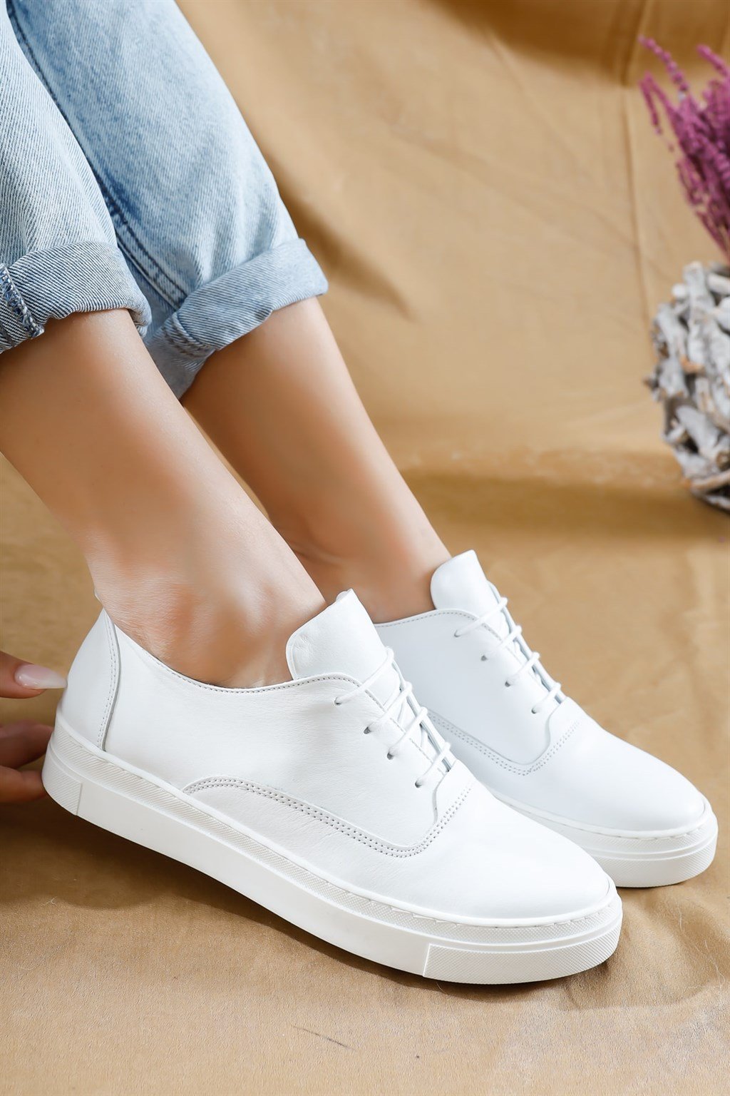 Hakiki Deri Beyaz Kadın Sneaker VNS-M01