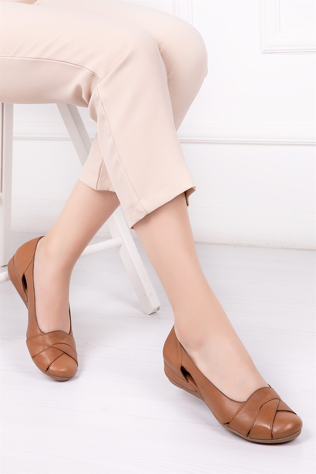 Hakiki Deri Naturel Taba Kadın Casual TRC-4000