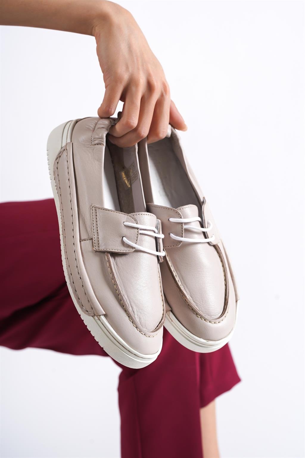 Hakiki Deri Silver Gri Kadın Deri Casual Ayakkabı DP72-28104