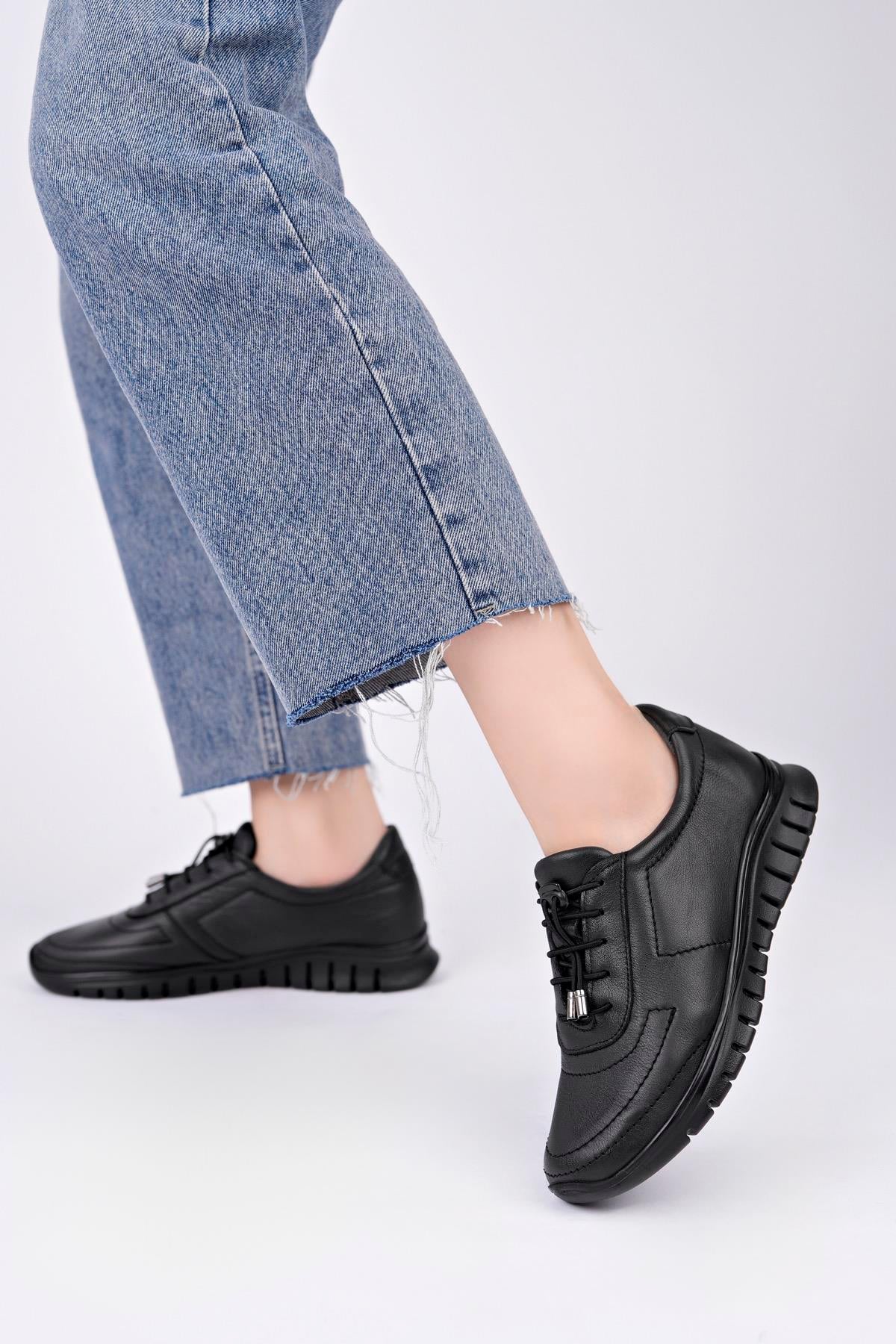 Hakiki Deri Siyah Kadın Deri Sneaker Ayakkabı Dp79-0208
