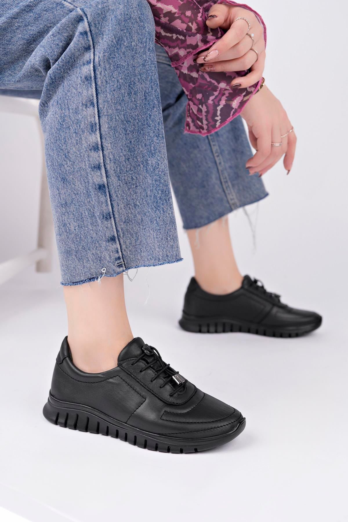 Hakiki Deri Siyah Kadın Deri Sneaker Ayakkabı Dp79-0208