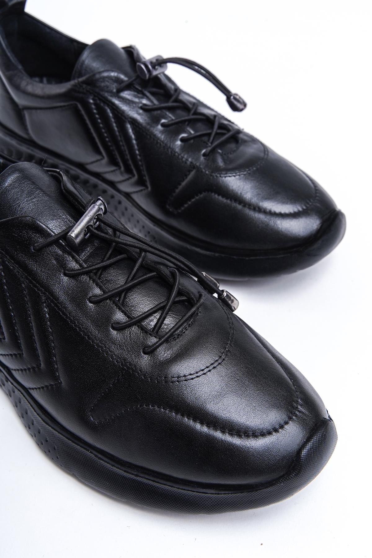 Hakiki Deri Siyah Kadın Deri Sneaker Spor Ayakkabı DP71-0112