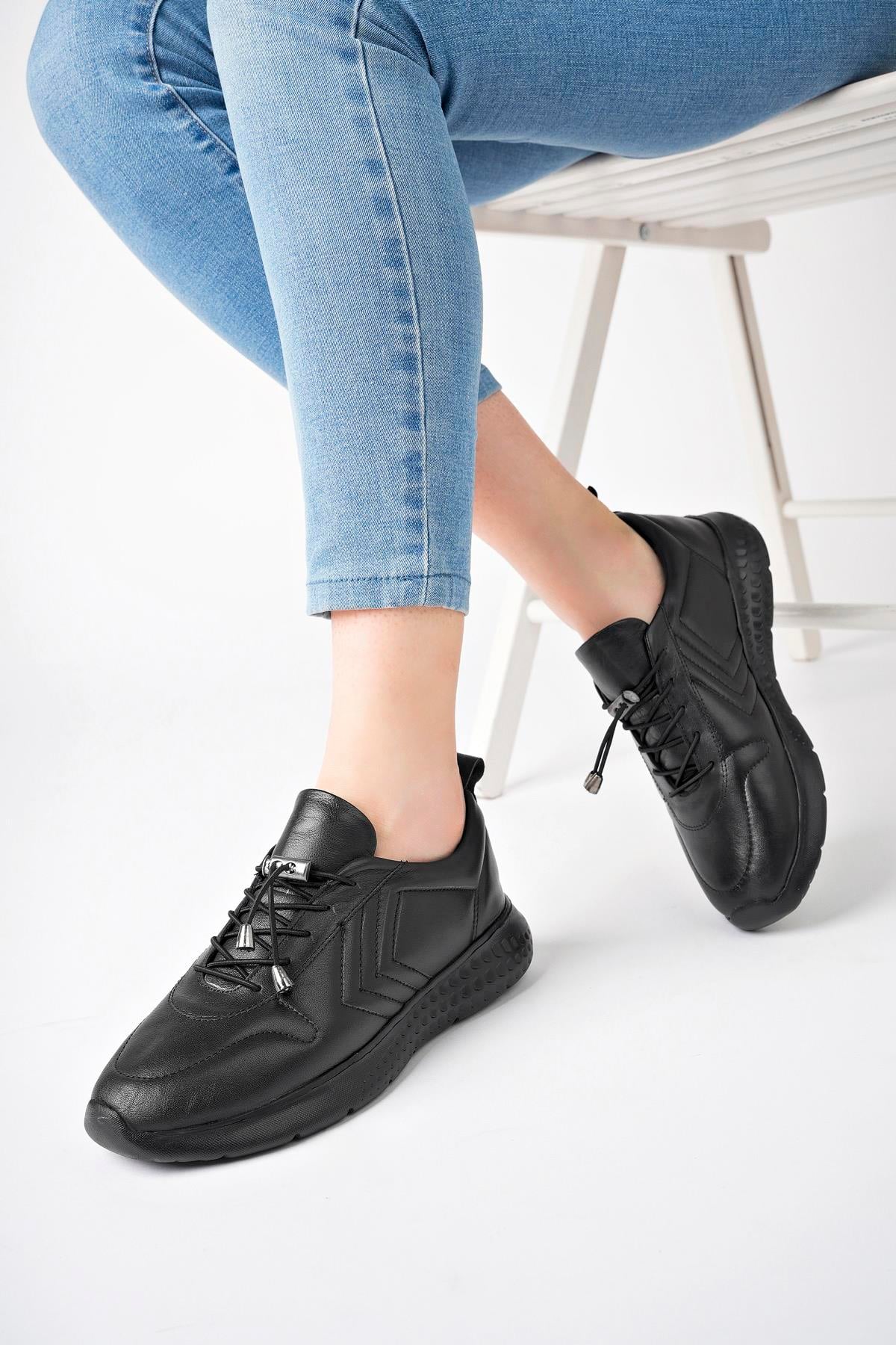Hakiki Deri Siyah Kadın Deri Sneaker Spor Ayakkabı DP71-0112