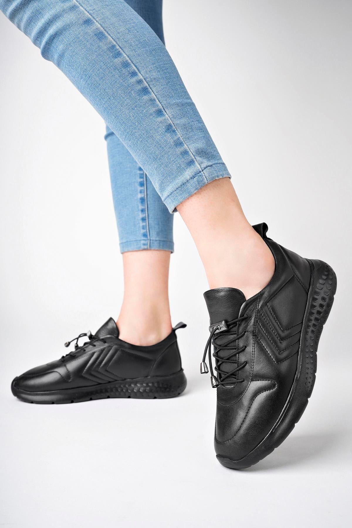 Hakiki Deri Siyah Kadın Deri Sneaker Spor Ayakkabı DP71-0112