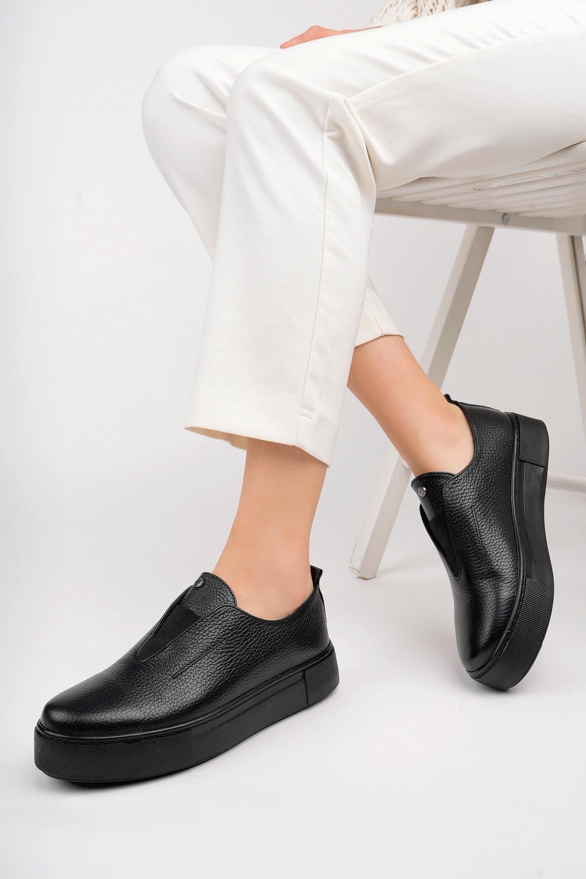 Hakiki Deri Siyah Siyah Kadın Deri Sneaker DP38-2610
