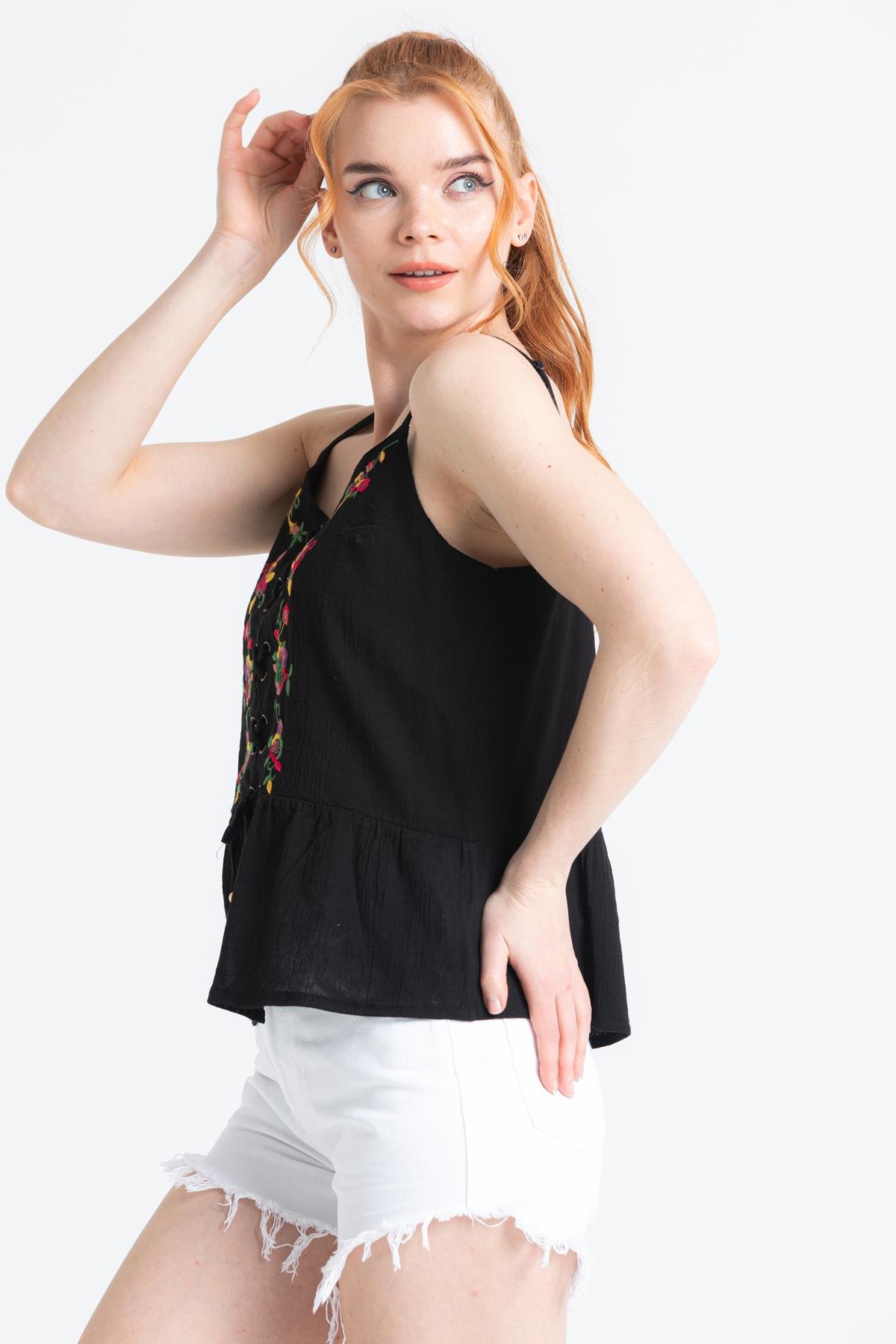 Askılı Şile Bezi Bihter Nakışlı Bluz Siyah Syh