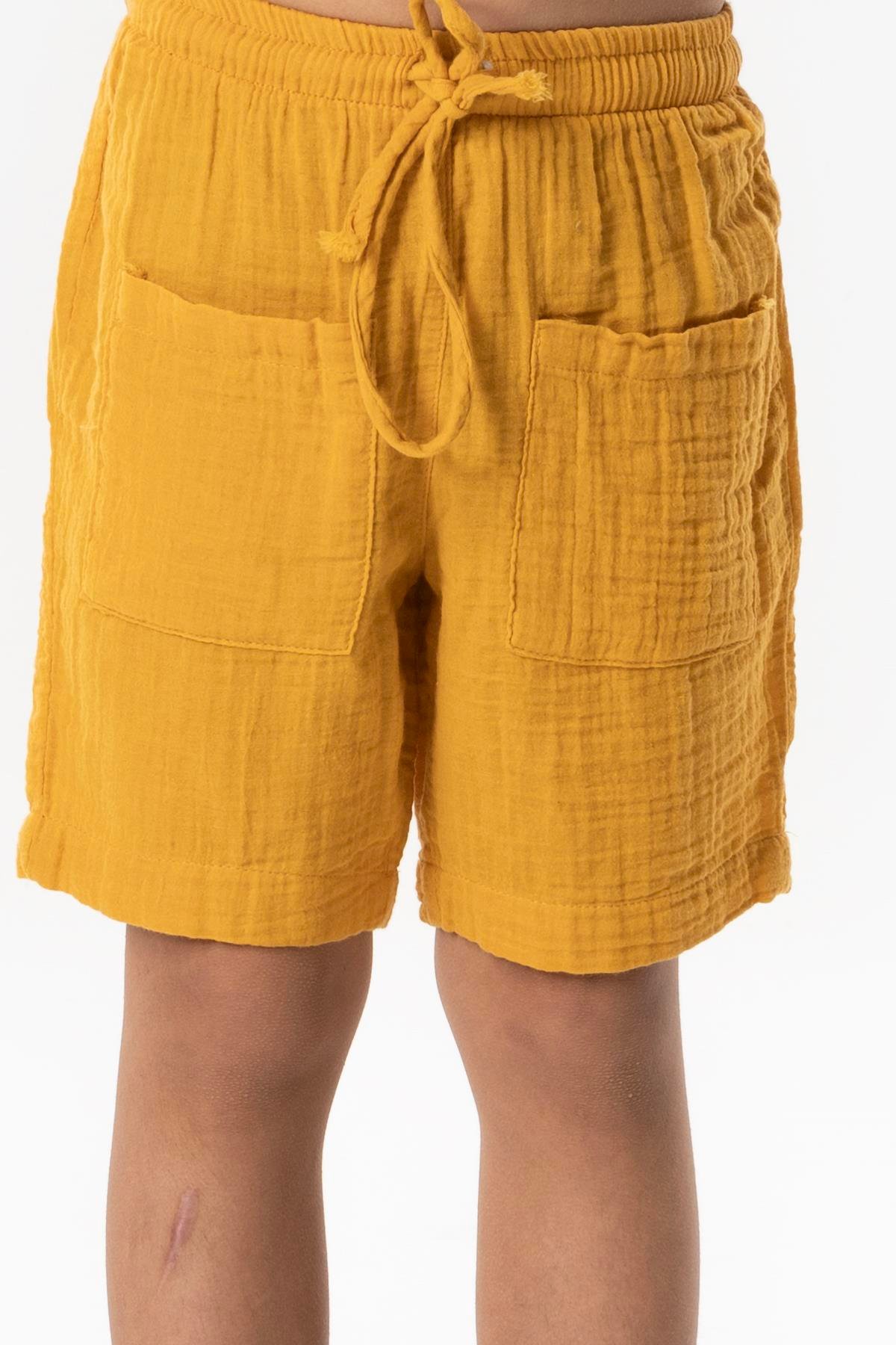 Batı Cep Detaylı Yazlık Müslin Erkek Çocuk Şort Hardal Hrd